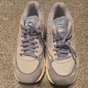 Saucony Men's Gray and Cream Athletic Shoes